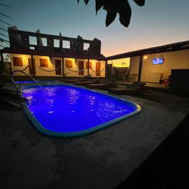 Suíte Adam 1 em Caraíva com piscina 900m da Vila: Caraíva'da bir otel