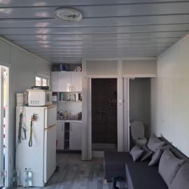 Cuki Apartmanház, hotel v destinaci Sarud