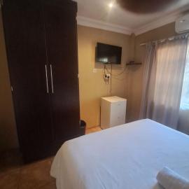 Motshewa Lodge