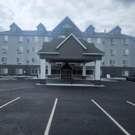 Wingate Suites by Wyndham Youngstown - Austintown, hotel en Youngstown