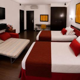 hostal cf bed y breakfast, хотел в Кали