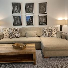 Downtown Telluride Riverside Condo - Boomerang、テルライドのホテル
