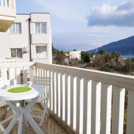Apartment Begonia of Kumbor