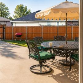 4BR Retreat with Game Room & Massage Chair - Sleeps 12 - 2 Kings - Step-Free - XL Private Patio
