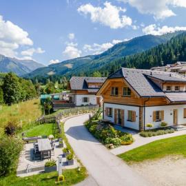 Donnersbach Lodge, готель у місті Доннерсбахвальд