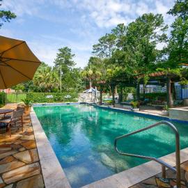 Pool, Putting Green Access! Backyard Retreat, готель у місті Thomaston