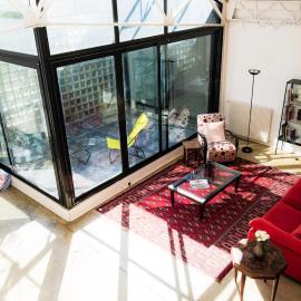 Authentic, beautiful & friendly 150m2 loft, 10 min from Paris, hotel v destinácii Cachan