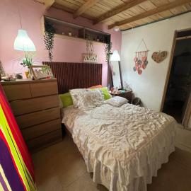 Chalet Cabaña Arte y Miel vía Cristo Rey Experiencia Apícola con Abejas ApisMeliferas