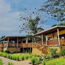 Nkuri chimp lodge, hotel v destinácii Fort Portal
