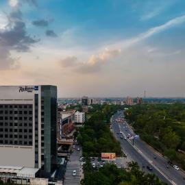 Radisson Blu Towers Kaushambi Delhi NCR, hotel sa Ghaziabad