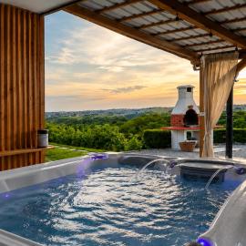 Vineyard Cottage with Jacuzzi & Hobbit Sauna by Destination GREEN Croatia