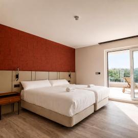 Hotel Henko, hotel u gradu Portomarin