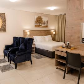 Wilkoppies Self Catering, hotell i Klerksdorp