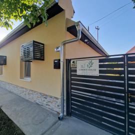 The Garden House: Bački Petrovac şehrinde bir otel