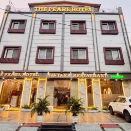 The Pearl Hotel Rampur, hotelli kohteessa Rāmpur