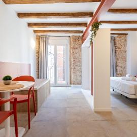Port Apartsuite Bath Experience