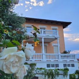 Villa Delfi
