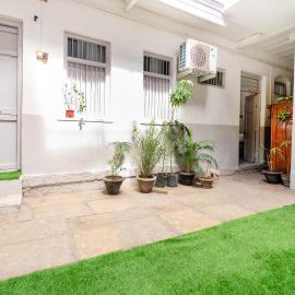 OYO 41090 Homi House