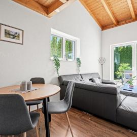 Modernes Apartment zwischen Ulm und Memmingen mit Terrasse eigenem Parkplatz und direkter A7 Anbindung