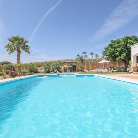 Casa Rural Limones, hotel in La Puebla de Cazalla