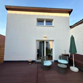 Saint-Louis में, होटल Small Loft house, Mezzanine, Garden, Parking, near Basel
