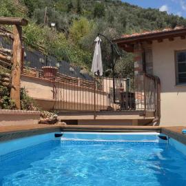 Infinity house colline Camaiore，位于卡麦奥雷的酒店
