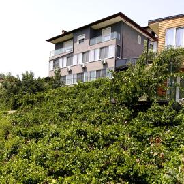 HOME 12, hotel en Librazhd