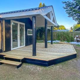 2 Bedroom Amazing Home In Væggerløse โรงแรมในMarielyst