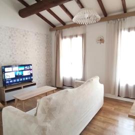 Bonlogem - Air-conditioned apartment Sainte Claire, hotel a Pertuis