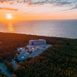 Hotel Senator, viešbutis mieste Dzvirzynas