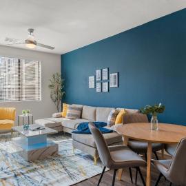 Tempe Oasis Apartments Near ASU & Downtown with Pool, Gym, Parking & Hot Tub