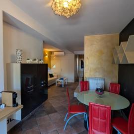 Paola Guest House, hotel en Avezzano