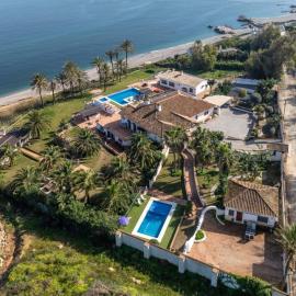 CASA ANDREA Villa para grupos con piscina y vistas al mar