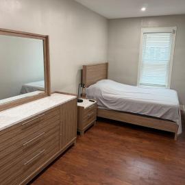 Newly Renovated Home 20 Min to NYC & MetLife