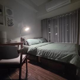 One Bedroom Condo Unit at Ayala Avenue CBD Makati City with AppleTV Netflix & Wifi
