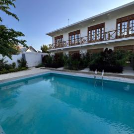 Cheff guest house, hotel di Kendwa