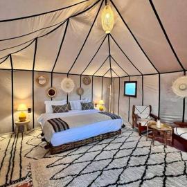 Dari Desert Camp، فندق في أدورين