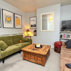 Modern 1-bed on vibrant Gloucester Road, Hotel in Bristol