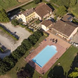 AGRITURISMO BORGO DEL MINCIO, hótel í Volta Mantovana