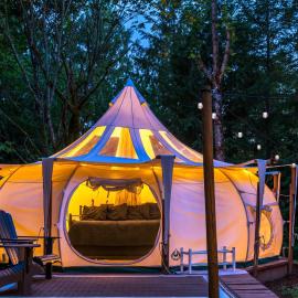 Stargaze and Swim at the Hideout - Luxury Glamping, hotel Oregon Cityben