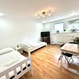 Monteurwohnung, 2 Parkplätze, flexible Anreise,Internet, Top Lage, hotel em Appenweier