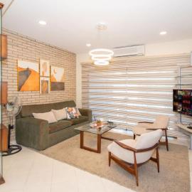 Spacious Mburucuya Duplex Pool BBQ & Jacuzzi