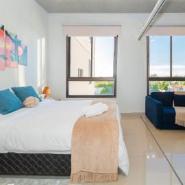 Zuba Four Studio with Minimalist Design&Fast WiFi