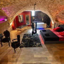 l'Envoûtée, suite de charme, hotel in Sérignan-du-Comtat