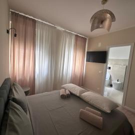 Udine Suite Centro Apartment，烏迪內的飯店
