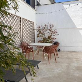 Selbaondoa, Casa con Patio en el Prepirineo Navarro, hotel in Lumbier