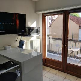 Studio lumineux avec terrasse、セレスタのホテル