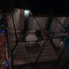 FTF House, hotel em Qax
