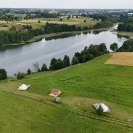 4 Glamping Adventure - tent with lake view, hotell i Filipów