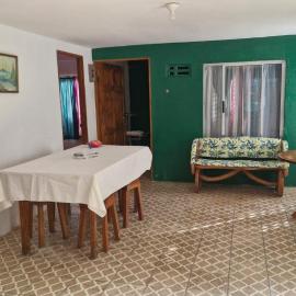 Chemas alojamiento, hotel sa Pochote